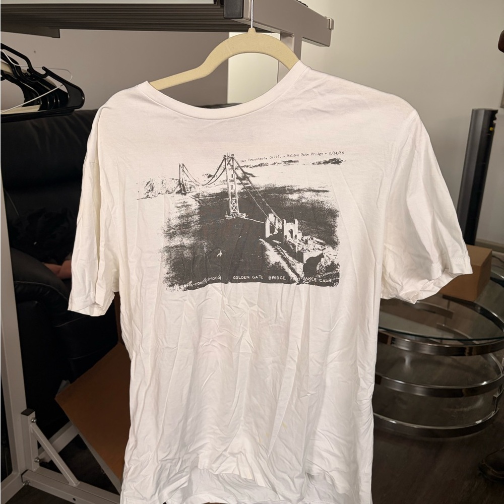 White Graphic Men’s T-Shirt with San Francisco Bridge Print